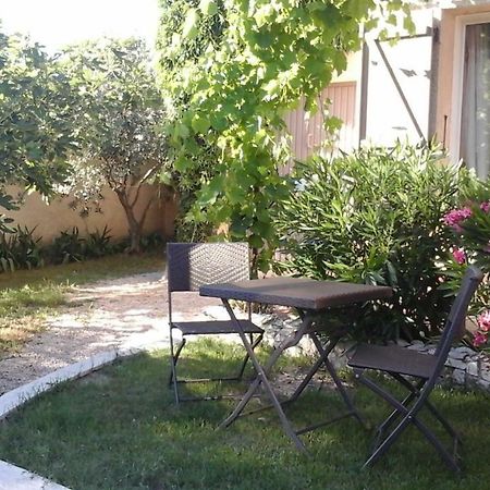 Villelaure Gite L'Annexe מראה חיצוני תמונה