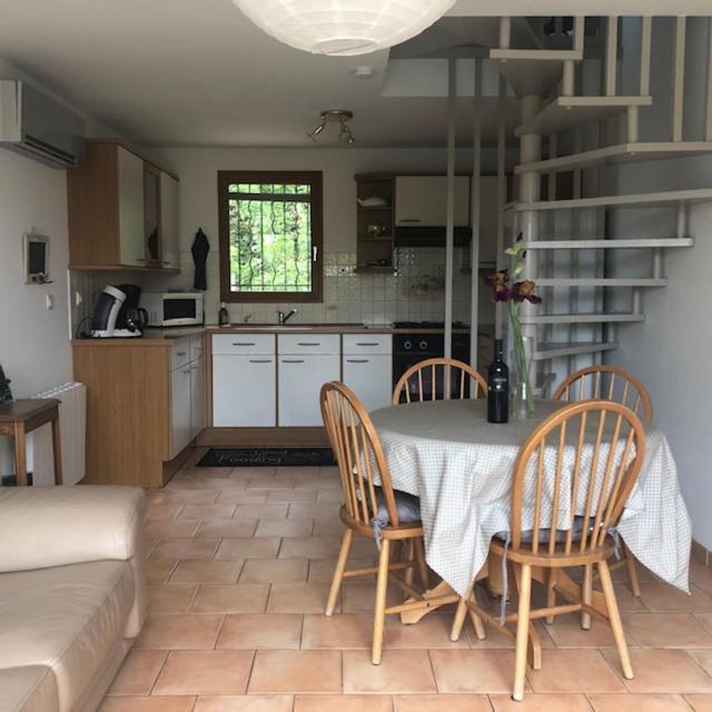 Villelaure Gite L'Annexe מראה חיצוני תמונה